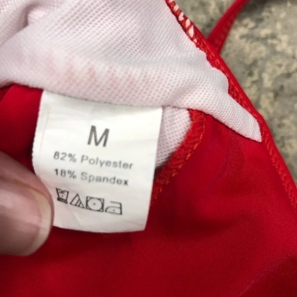 One piece swimsuit with cutout‎ middle and tie in front / Red / EUC / Sz Medium - Picture 3 of 5